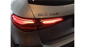 GLC300-AMG-Line-2022-11