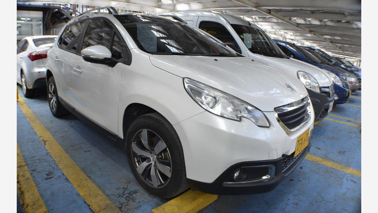 Peugeot-2008-2015-07361345-01