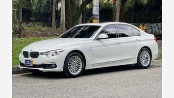 BMW-320I-Luxury-2-0cc-Turbo-Blanco-2024726166-01_20250515231548