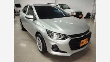 Chevrolet-Onix-LT-Turbo-Gasolina-Plateado-2078040462-01_20250523214441