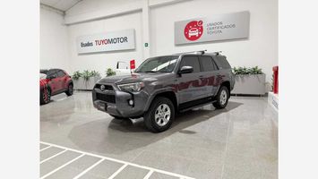 Toyota-4Runner-SR5-Gris-01_20250604232745