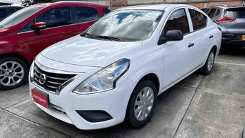 Nissan-Versa-162943306-01_20250610213020