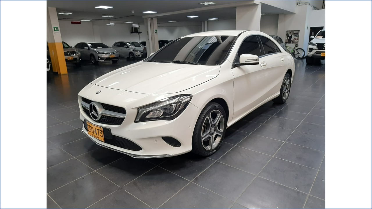 Mercedes-Benz-CLA-180-Essential-Blanco-0149283701