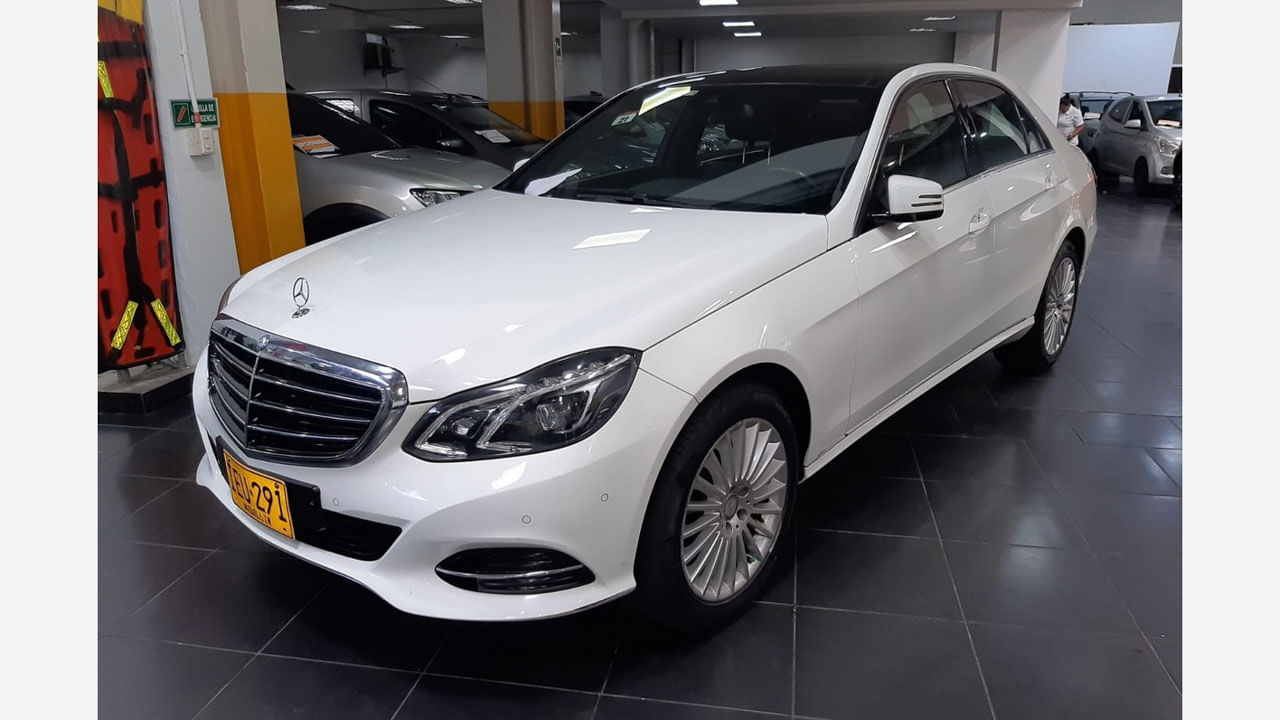 014-Mercedes-Benz-E250-CGI-Exclusive-Blanco-0144194901