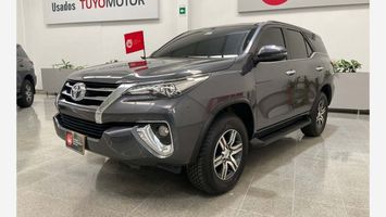 Toyota-Fortuner-2019-Gas-Gris-0213811256-01_20240306001657